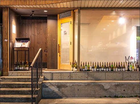 マルシェのお店の外観の写真